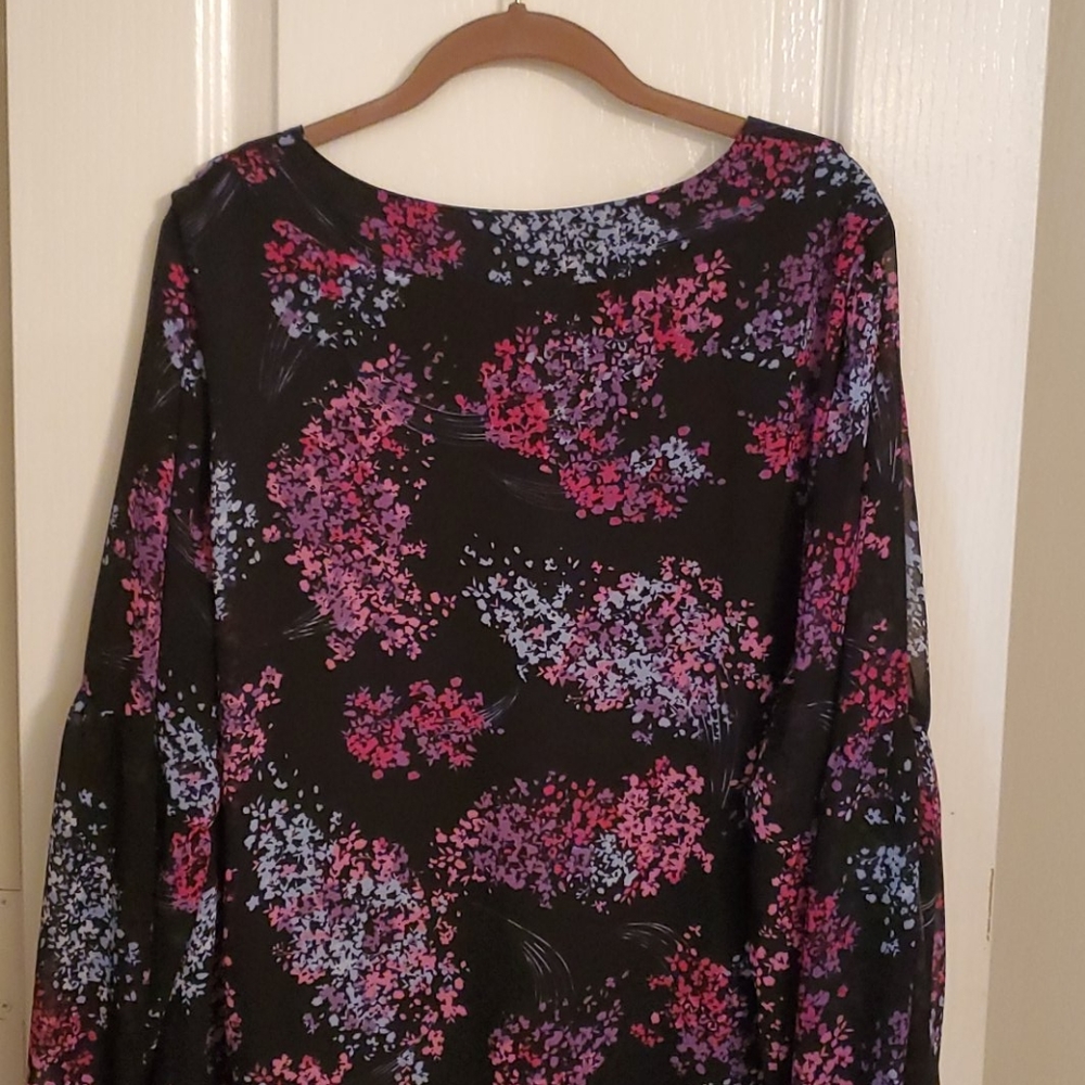 Blouse - Picture 2 of 2